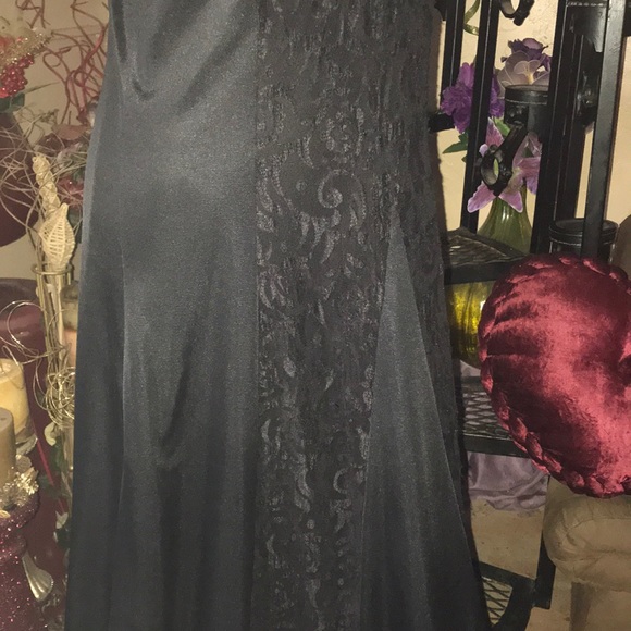 💋SOLD💋Vintage Especially Yours Sweeping Long Nightgown - Picture 7 of 11